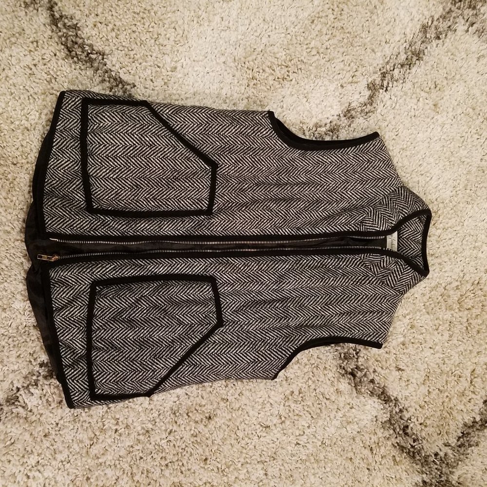 Herringbone Quilted Vest - Picture 5 of 6